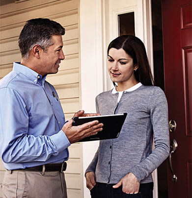 Envu Rep with Customer