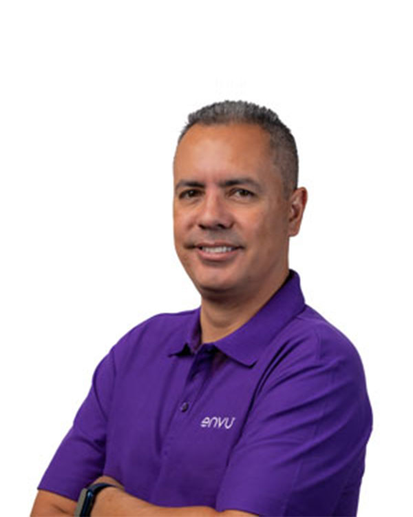 Gustavo Corrales headshot